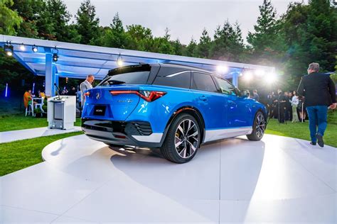 Acura Opens Reservations for First All-Electric SUV – the 2024 ZDX and ...