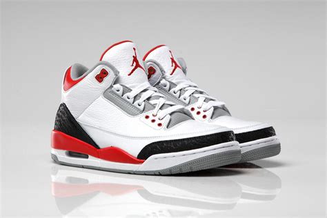 Air Jordan 3 Retro "Fire Red" | HYPEBEAST