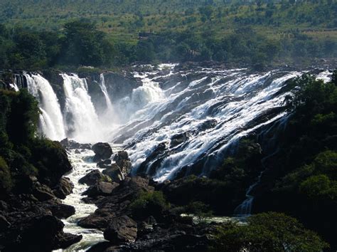 12 Grand Waterfalls in Karnataka that will Leave You in Awe of Nature ...