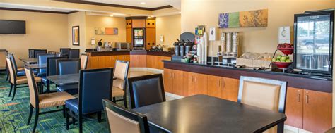 Canton Ohio Hotel with Free Breakfast | Fairfield Inn & Suites Canton