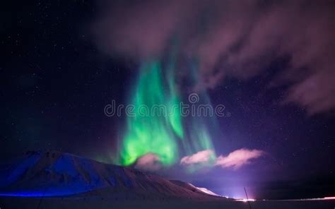 The Northern Lights in the Mountains of Svalbard, Longyearbyen ...