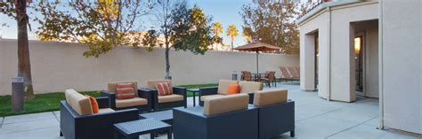 Courtyard Palmdale | Our Palmdale, CA Lodging Near Antelope Valley Mall