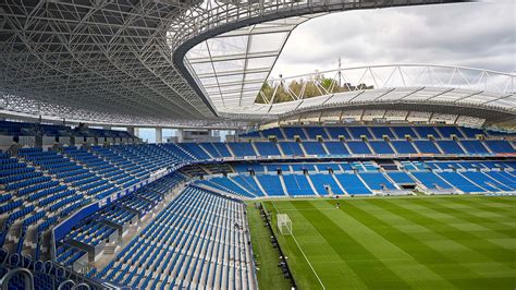 Real Sociedad Stadium Capacity : Reale Seguros - Estadio anoeta ...