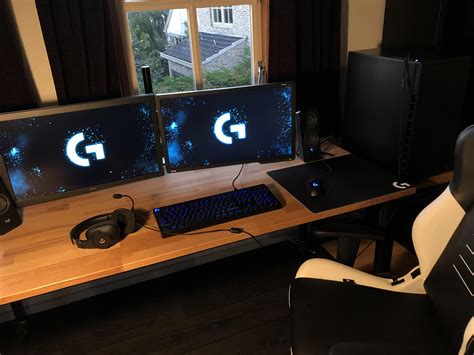 My new logitech inspired setup :) : r/battlestations