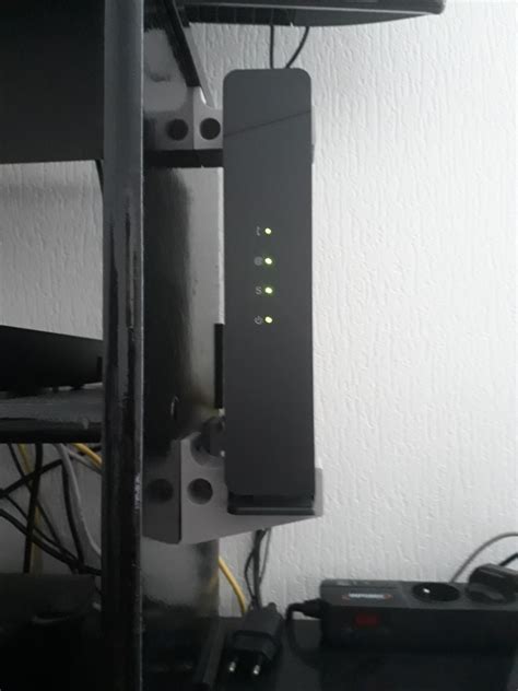 SFR Internet Box Holder wall mount by Charly BEGOOD | Download free STL model | Printables.com