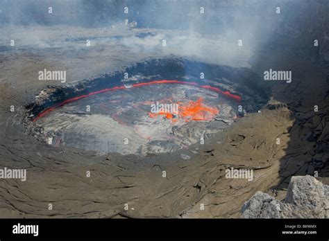 Erta Ale volcano's lava lake Stock Photo - Alamy