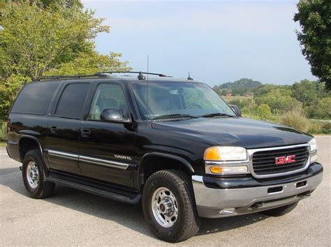 2003 GMC Yukon XL - Information and photos - MOMENTcar