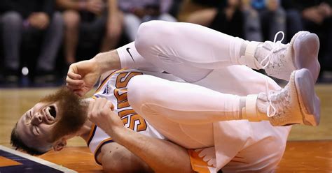 Injuries are catching up with Aron Baynes and the Phoenix Suns - Bright ...