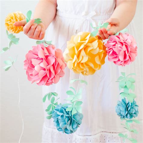 DIY Paper Flower Garland that makes the perfect party or home decor