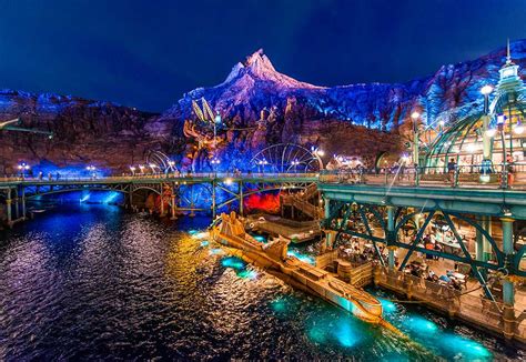 Tokyo DisneySea, Tokyo, Japan | Tokyo DisneySea photos and more information