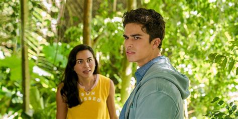 Interview: Alex Aiono & Lindsay Watson on Exploring Hawaiian Culture in Finding 'Ohana