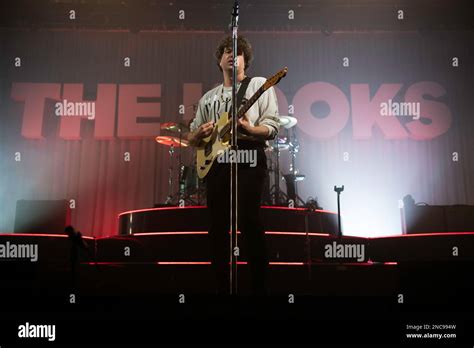 The kooks inside in inside out tour 2023 hi-res stock photography and ...