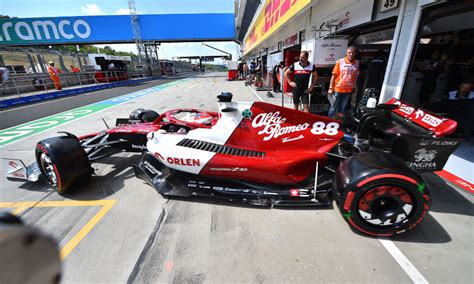 Sauber and Alfa Romeo continue F1 partnership - SportsPro