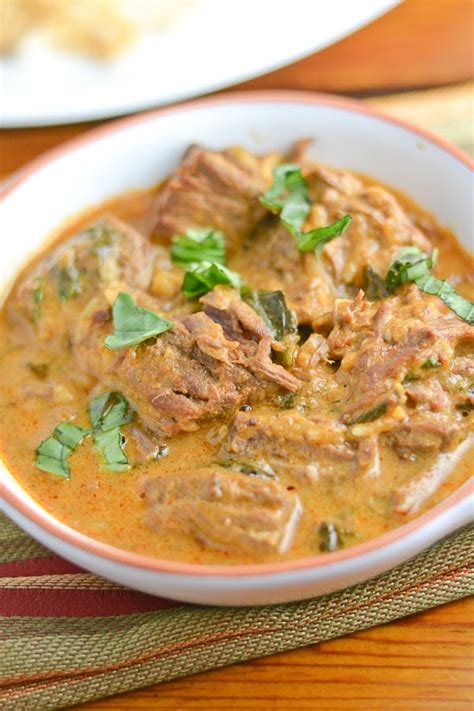 Slow Cooker Thai Red Curry Beef - Salu Salo Recipes