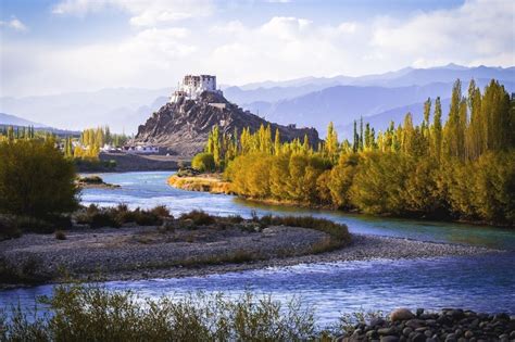 Top 10 Famous Rivers in Pakistan | Pakistan's 10 Famous River