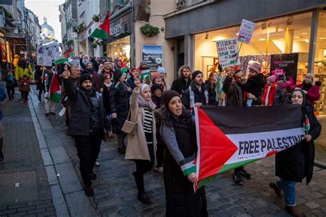 Protesters march in solidarity with Gaza | Guernsey Press