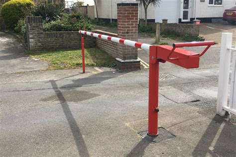 Arm Barrier Manual - Slimline Design in Galvanised Steel & Aluminium Boom | Barriers Direct