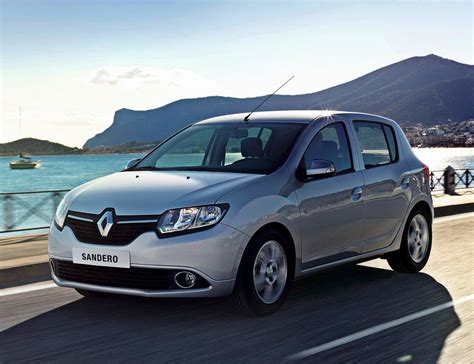 Renault badged new Sandero shows up for the first time