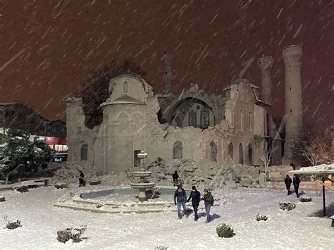 Before and after pictures reveal devastation of earthquakes in Turkey | World News | Metro News