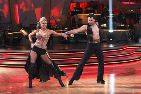 'DWTS' Defense! Erin Andrews To Be Grilled About Skimpy Costumes In Stalker Lawsuit