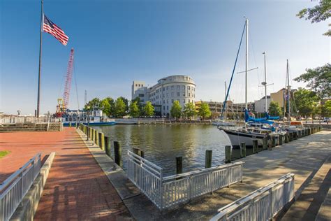 Small Town Waterfront Getaway in Portsmouth, VA | Portsmouth Tourism