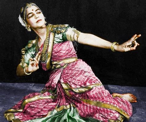 Rukmini Devi Arundale Biography | Bharatanatyam costume, Bharatanatyam, Indian classical dancer