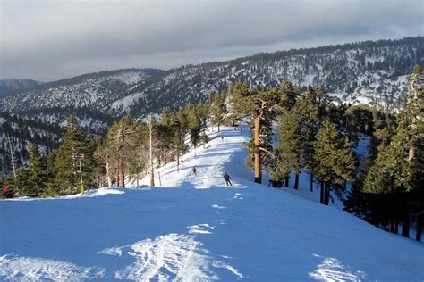 The Best Skiing and Snowboarding in Southern California