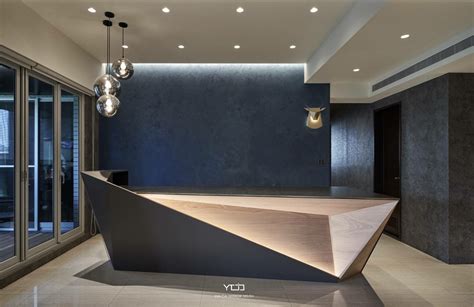 Pin by 張浚澤 on 室 - ┃櫃台┃ Counter。 | Office reception table design, Office reception design, Office ...