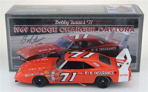 Bobby Isaac #71 K&K Insurance 1969 Dodge Daytona 1:24 University of Racing Nascar Diecast