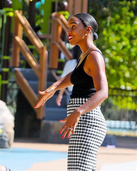 Kelly Rowland - Coldwater Canyon Park in Beverly Hills 08/19/2022 ...