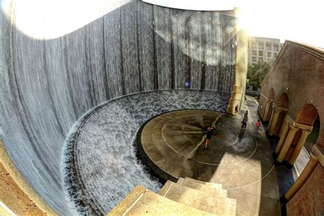 The Water Wall in Houston Texas | Smithsonian Photo Contest | Smithsonian Magazine