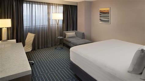 Cincinnati Hotel Rooms – Hyatt Regency Cincinnati