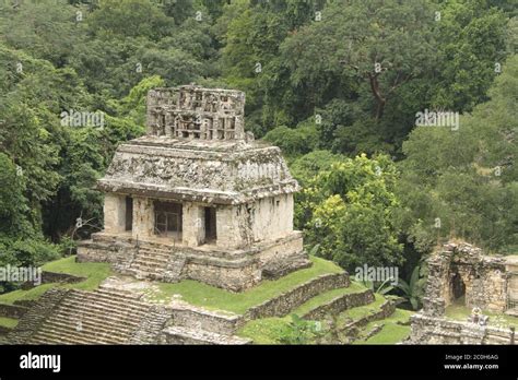 Palenque mayan ruins hi-res stock photography and images - Alamy