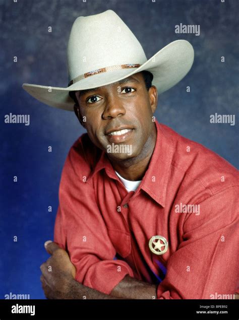 CLARENCE GILYARD JR. WALKER TEXAS RANGER (1993 Stock Photo: 31049006 ...