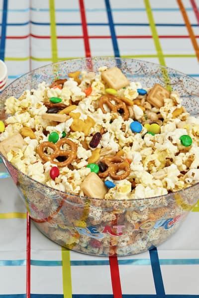 Study Time Snack Mix - The BakerMama