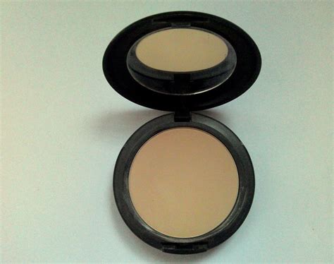 Mac Studio Fix Powder Plus Foundation Swatches, Review and FOTD