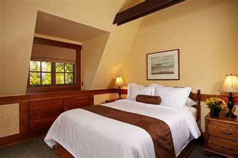 Guest Room Types - UCLA Lake Arrowhead Lodge