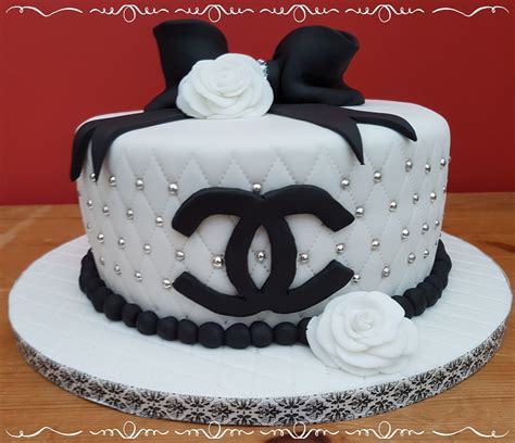 Chanel birthday cake with bow and flower topper Chanel Birthday Cake ...