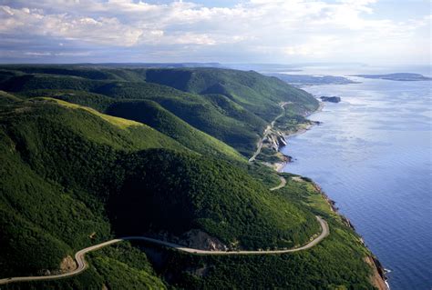 Take a Scenic Drive Along the Cabot Trail in Nova Scotia | Cabot trail ...