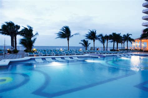 Riu Palace Paradise Island - Nassau Bahamas - Riu Paradise Island Resort