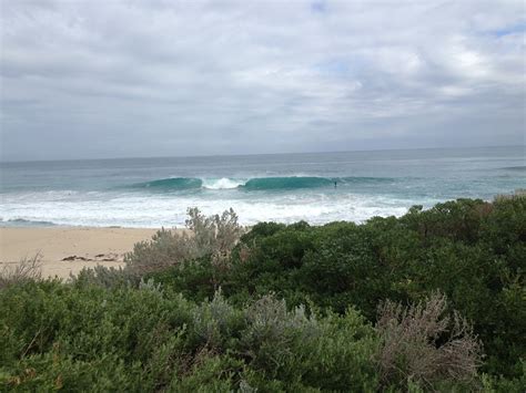 Trigg Beach Surf Photo by | 10:42 am 27 Jun 2013