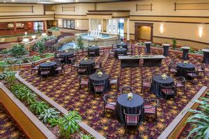 Holiday Inn I-275 Eastgate Cincinnati, OH - See Discounts