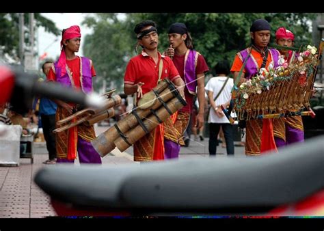 Kesenian Tradisional | ANTARA Foto