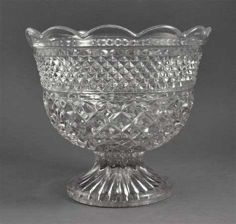 Vintage Anchor Hocking Wexford Clear Glass Centerpiece Bowl