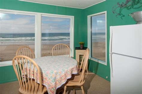 On The Beach | 3 Bedroom House in Newport, OR