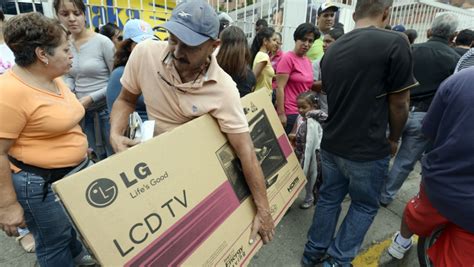 Venezuela's military seizes electronics chains, slashes prices | Public ...