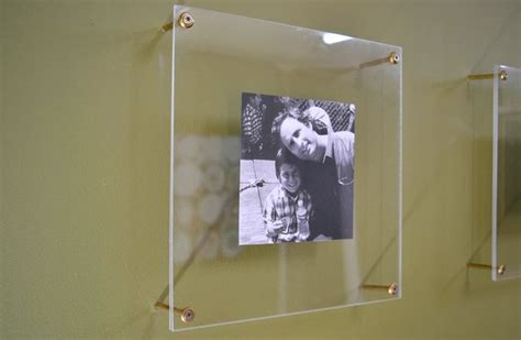 Easy to do floating picture frames gives any space a sleek and neat feel