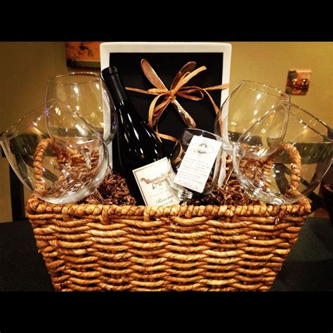 49 Stylish DIY Wine Gift Baskets Ideas – HOMYSTYLE