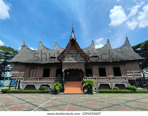 Rumah Gadang Tradisional House Minangkabau People Stock Photo 2296103607 | Shutterstock