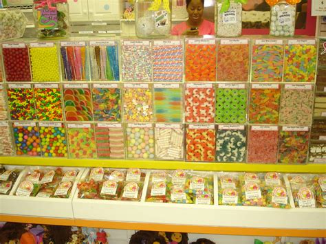 File:Candy Store ``Candy Kitchen`` in Virginia Beach VA, USA (9897208943).jpg - Wikimedia Commons